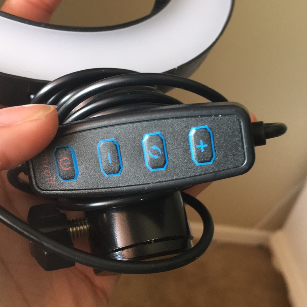 Expensive mini ring light - Picture 2 of 3